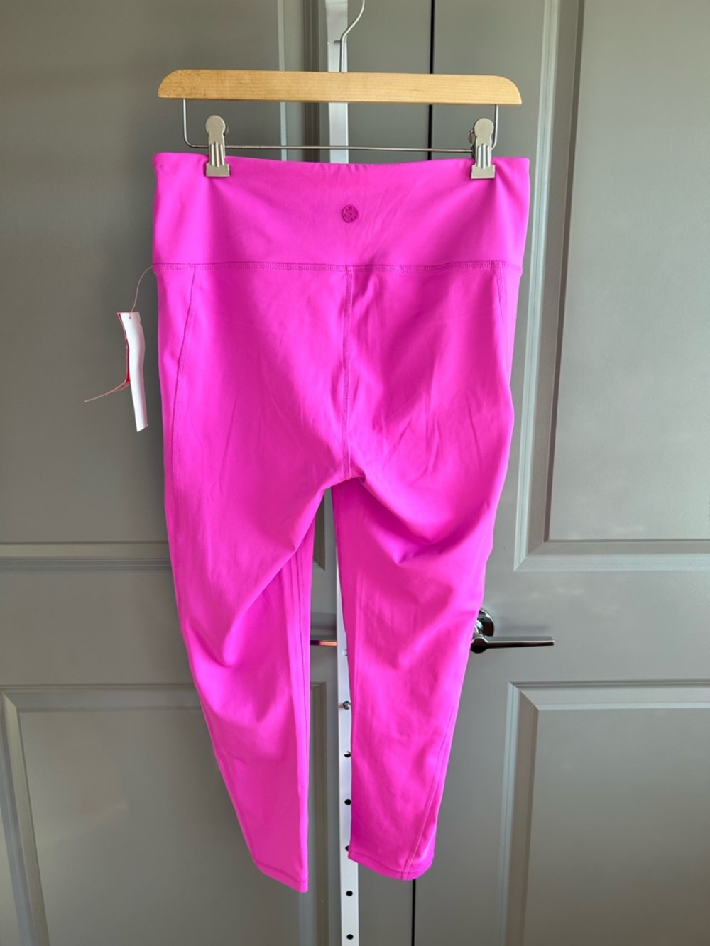 Lilly Pulitzer Luxletic Weekender High Rise Leggings Pink NWT Size L #89 - Picture 4 of 13
